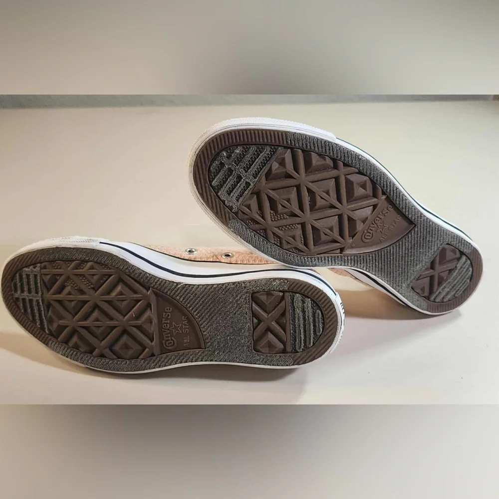 Converse Pink and White Women's Sneakers - Picture 6 of 7